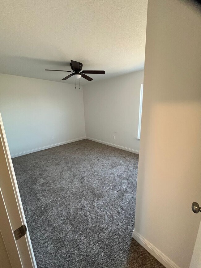 Building Photo - Newly Constructed Duplex