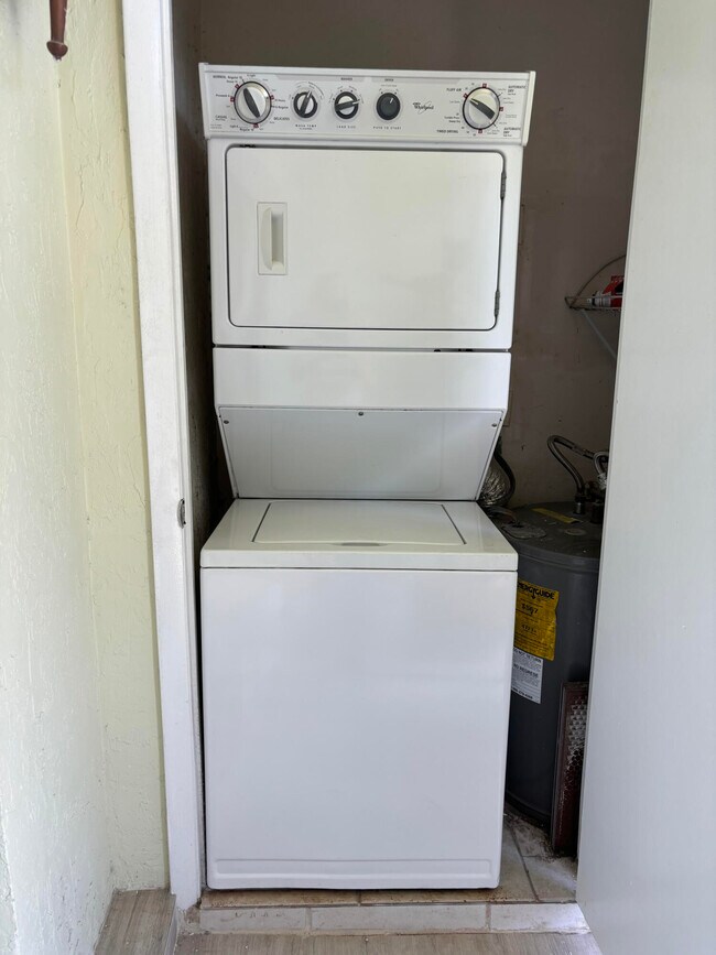 Building Photo - 3220 Frederick Blvd