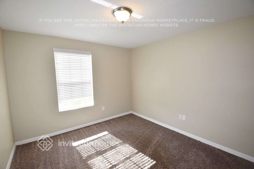 Building Photo - 1015 Seminole Sky Dr