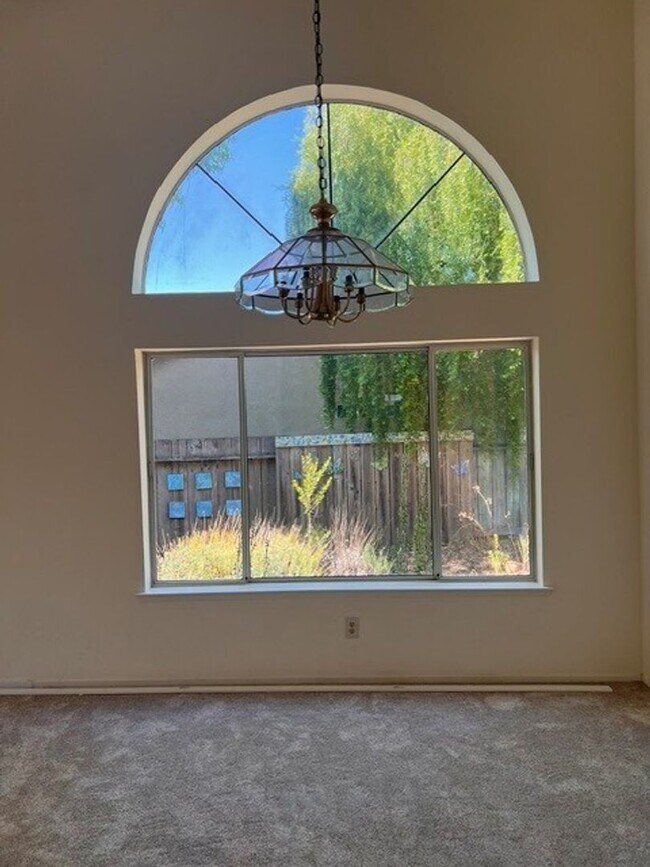 Building Photo - Exceptional Viborg Estates Home Near Downtown Solvang