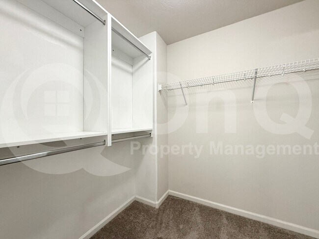 Building Photo - 1036 W Verde Ln