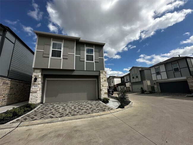 Building Photo - 3121 Moontide Ln
