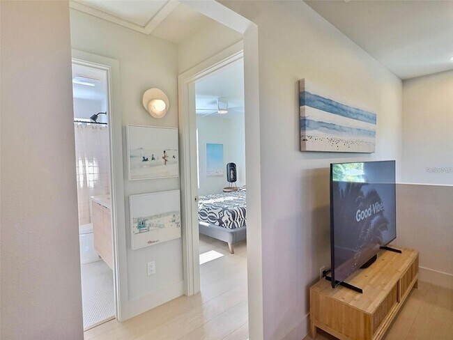 Building Photo - 150 51st St N