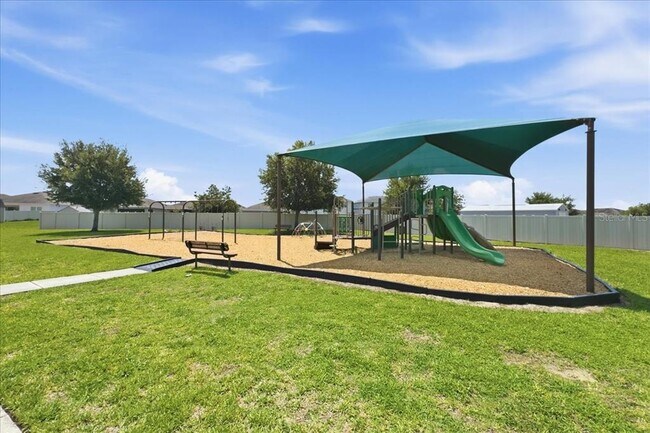 Building Photo - 446 Hamlet Lp