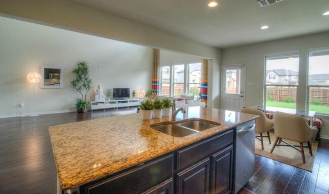 Building Photo - 4016 Tranquil Ln