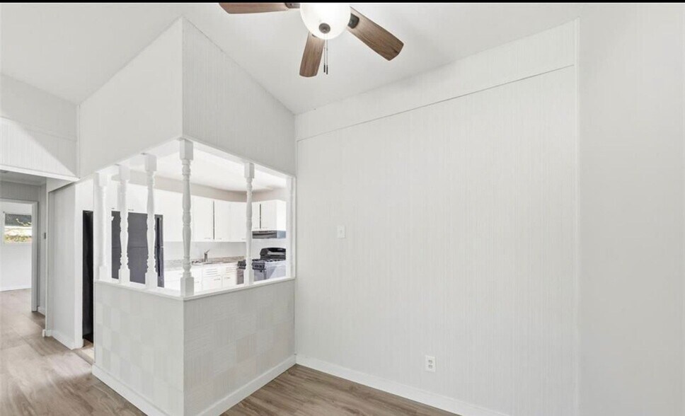 Building Photo - 9828 Omega Dr