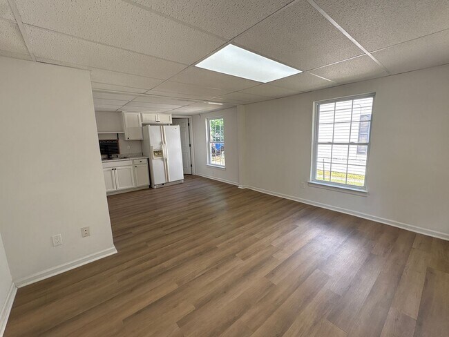 Building Photo - Renovated Duplex in Central Tullahoma