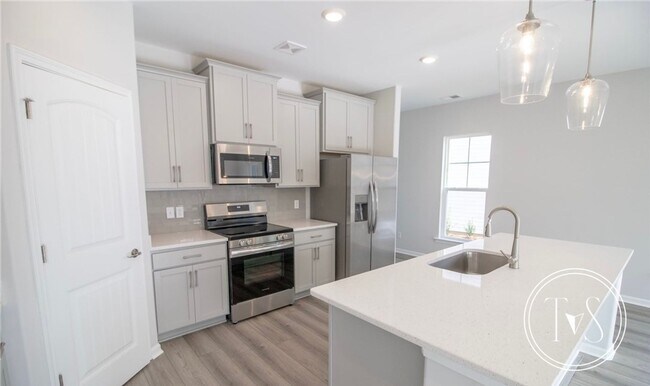 Building Photo - 254 Flagler Dr