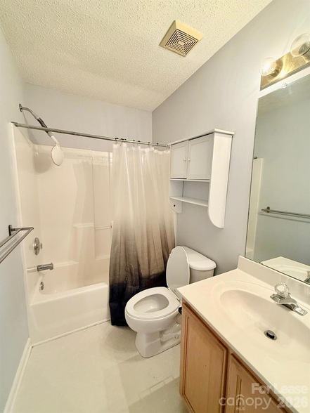 Building Photo - 12223 Paperbark Cir
