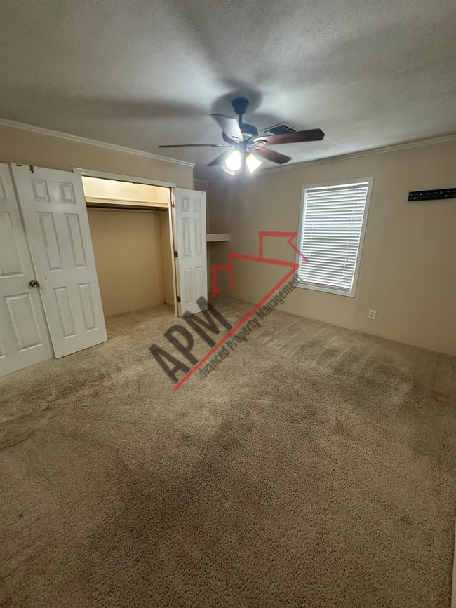 Building Photo - Gorgeous 3 Bedroom House!