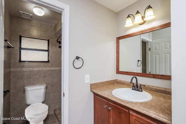 Building Photo - 1298 Robbinswood Dr