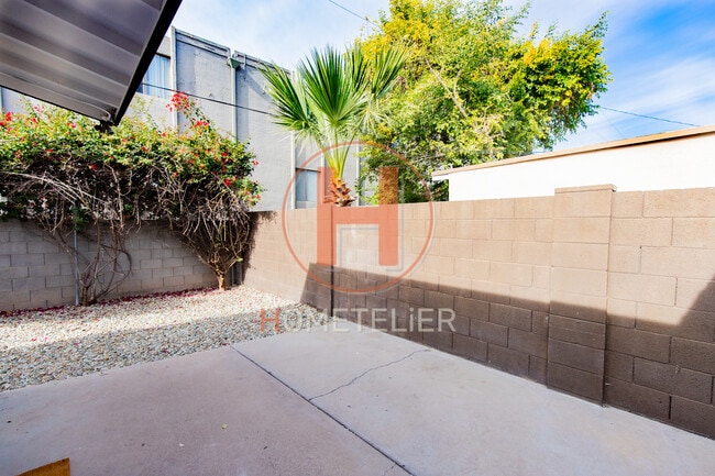 Building Photo - 2812 N 17th Pl