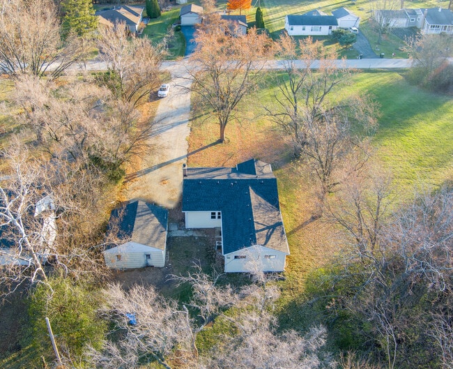 Building Photo - 1392 W 52nd Pl