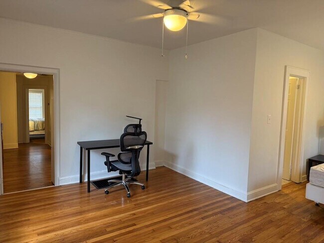 Building Photo - 1854 Virginia Ave