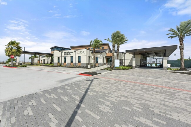 Building Photo - 3017 Broadhaven Dr