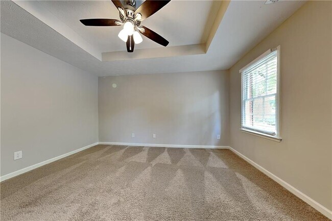 Building Photo - 1231 Kelvington Way SW