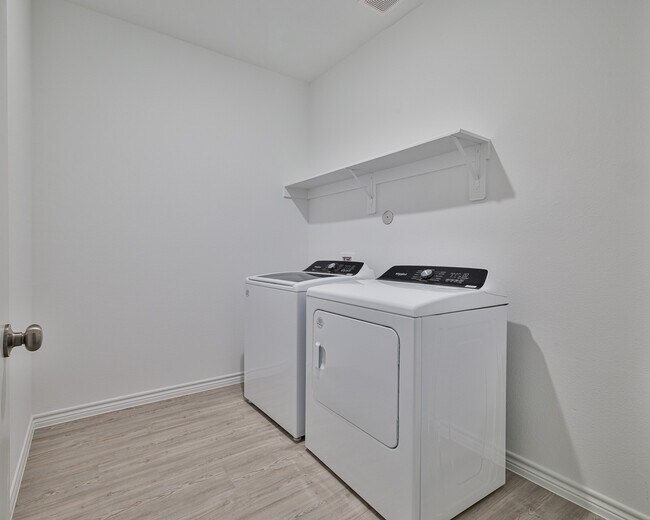 Building Photo - 15126 Canyon Rapids Rd