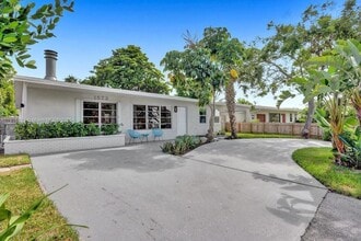 Building Photo - 1573 NE 30th Ct