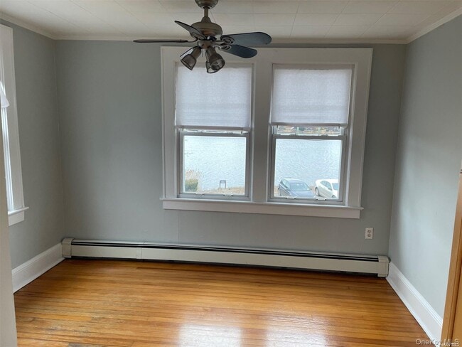 Building Photo - 51 Centershore Rd