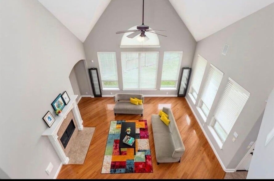 Building Photo - 2207 Bayou Cove Ln