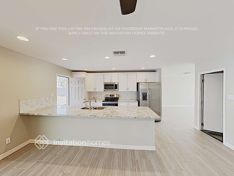 Building Photo - 508 E Pebble Beach Dr