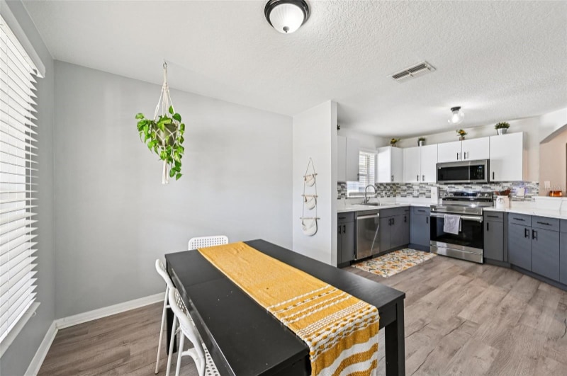 Building Photo - 2122 Pleasure Run Dr