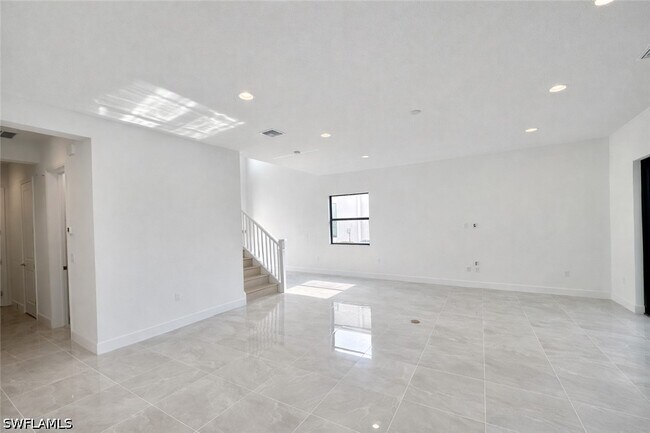 Building Photo - 12770 Woodbury Dr