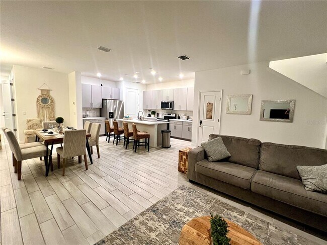 Building Photo - 844 Benoi Dr