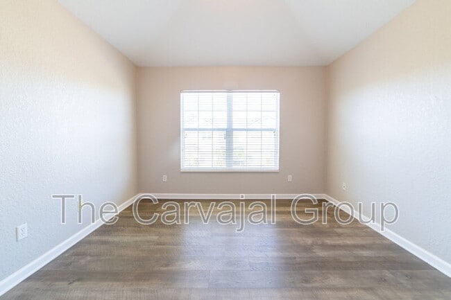 Building Photo - 1017 Enclair St