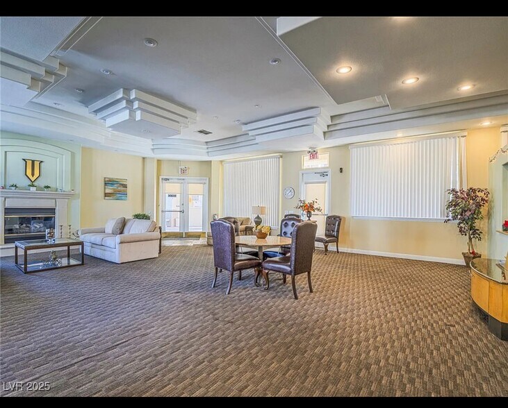 Building Photo - 7111 S Durango Dr