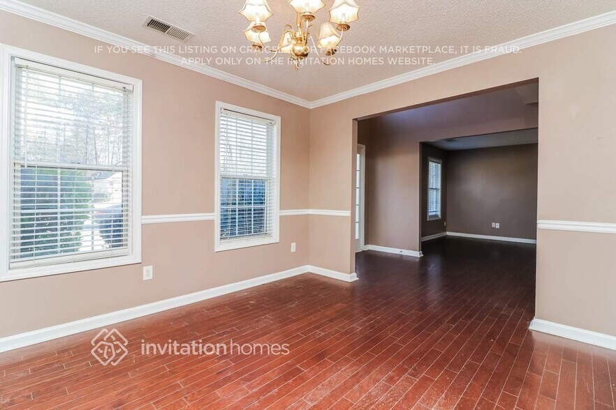 Building Photo - 4028 St George Walk SW