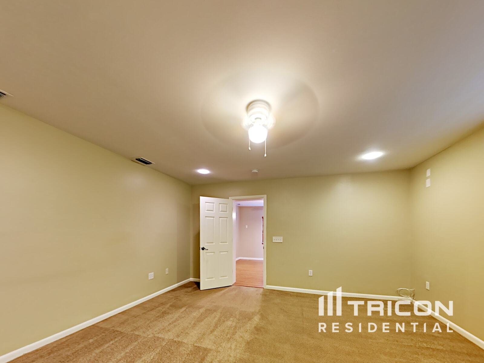 Building Photo - 7905 42nd Way N