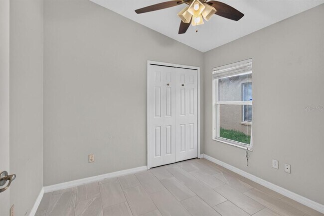 Building Photo - 7961 Carriage Pointe Dr