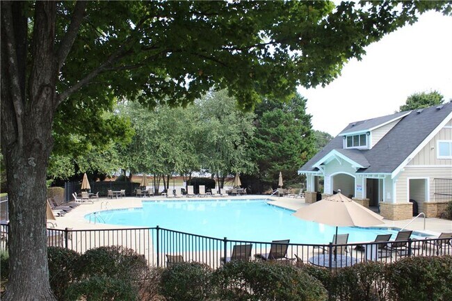 Building Photo - 1372 Dukes Creek Dr