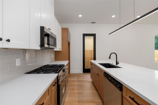 Building Photo - 4353 Aledo St