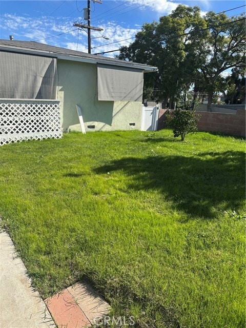 Building Photo - 453 N Bandini St