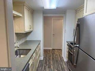 Building Photo - 100 West Ave