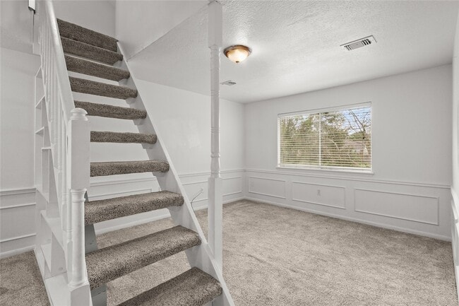 Building Photo - 13206 Chriswood Dr