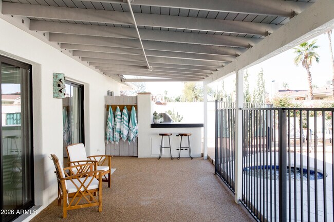 Building Photo - 6302 E Winchcomb Dr
