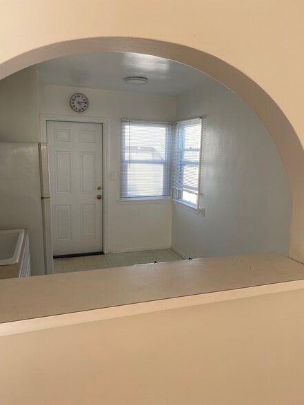 Building Photo - 1301 Manhattan Beach Blvd
