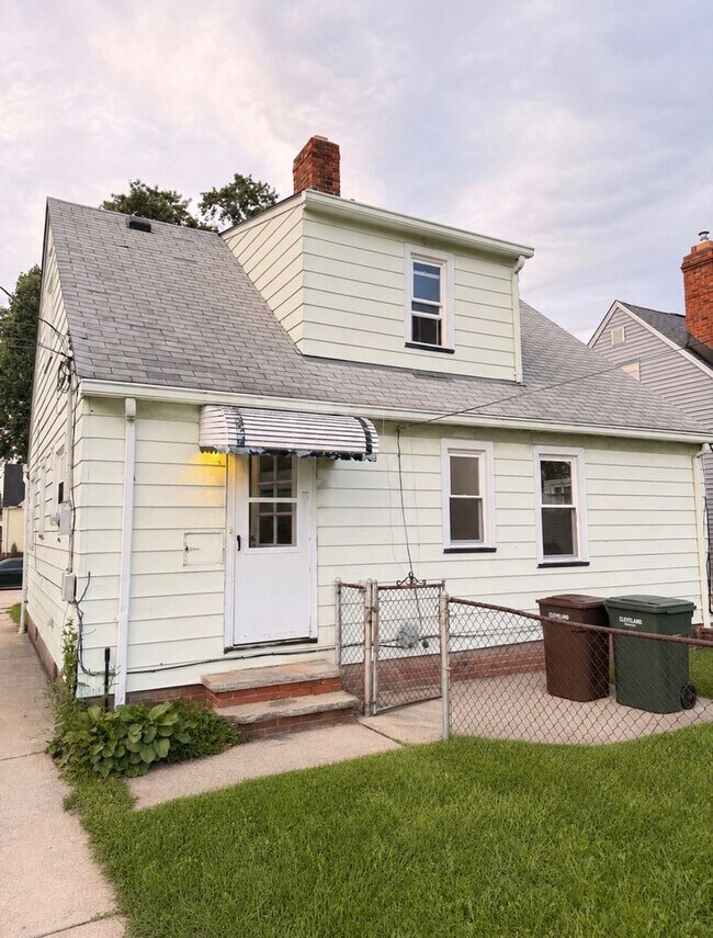 Building Photo - 5503 Allanwood Rd