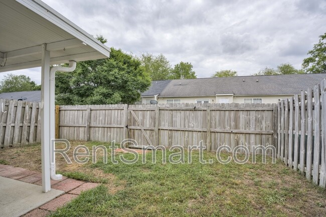 Building Photo - 965 Cammaron Way