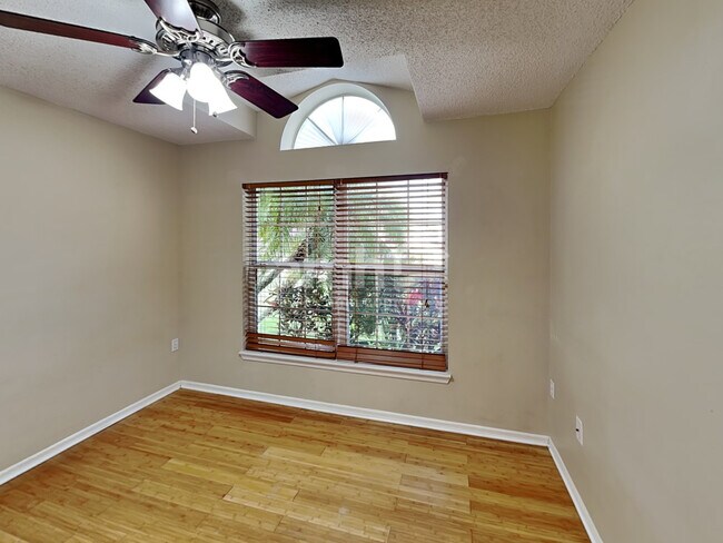 Building Photo - 2991 Saint James Lane