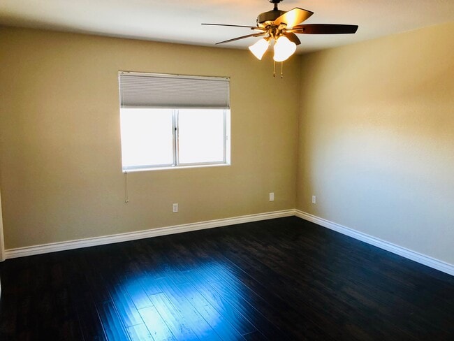Building Photo - 1109 Beechdale Dr