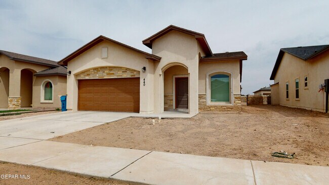 Building Photo - 440 Soleil Rd