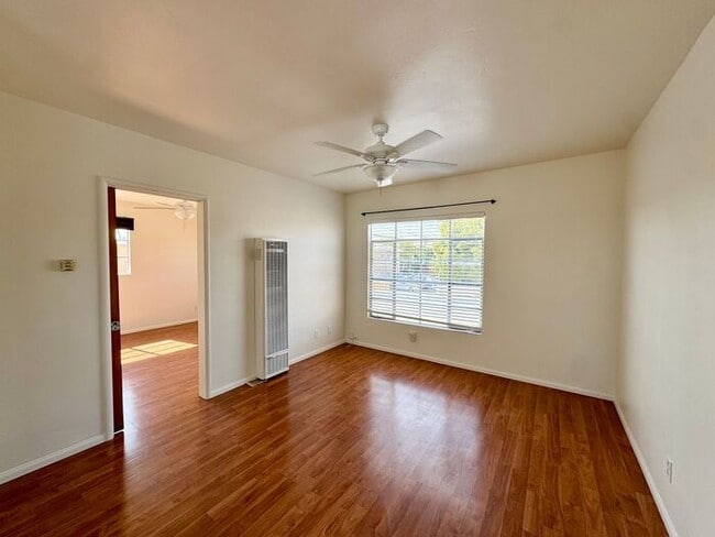 Building Photo - Welcome to our spacious 1-bedroom, 1-bathr...