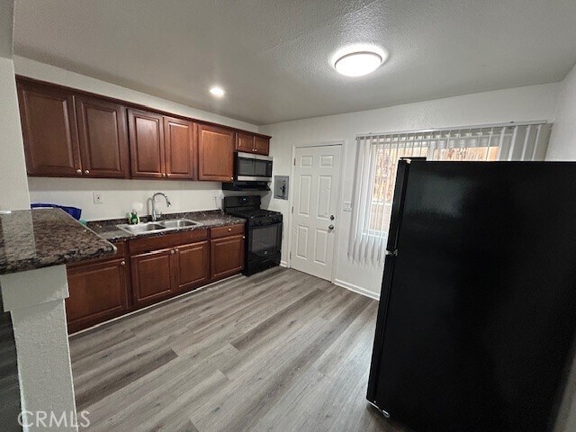 Building Photo - 37067 Bankside Dr