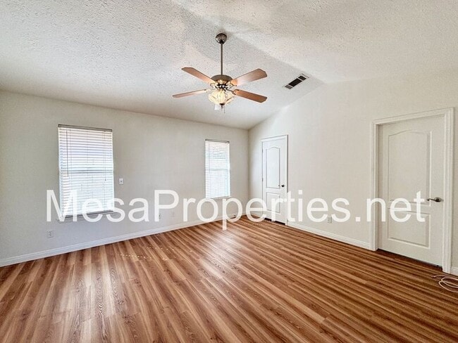 Building Photo - 17928 Sunburst Rd