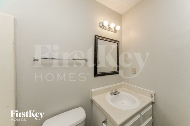 Building Photo - 5848 Hickory Shadow Ln