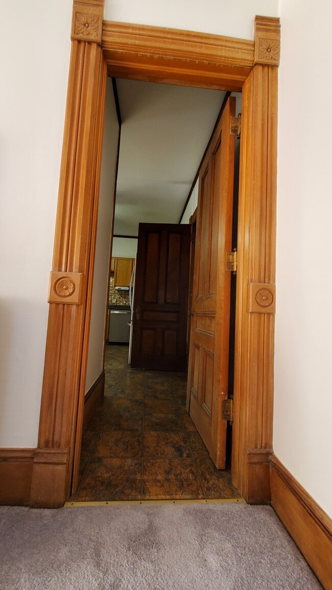 Building Photo - 57 Park St